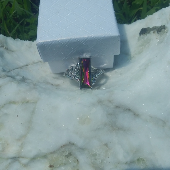 Rectangle shaped colorful stone ring. 7 &8 - Picture 3 of 8